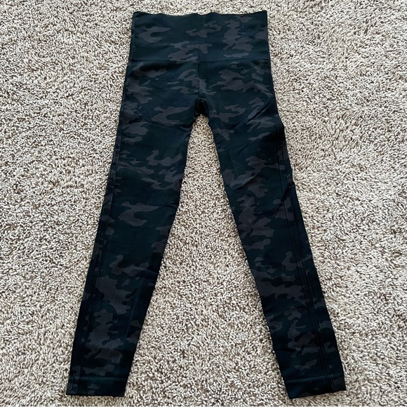 SPANX Seamless Camo Legging - Picture 6 of 9